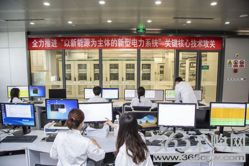 完整准确全面贯彻新发展理念</p><p>　　牢记国之大者推动高质量发展
