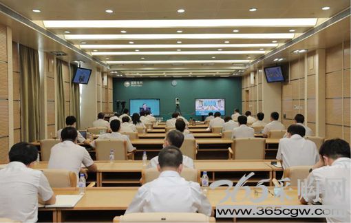 践行人民电业为人民企业宗旨</p><p>　　全力保安全保民生保重点供电