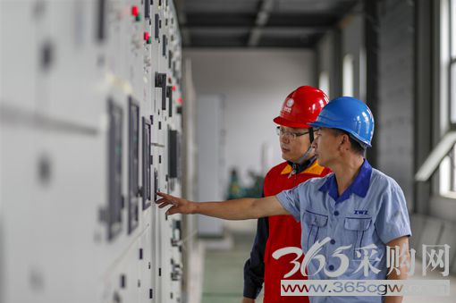 扛起电网责任全力保障供电</p><p>　　高质量高标准完成目标任务