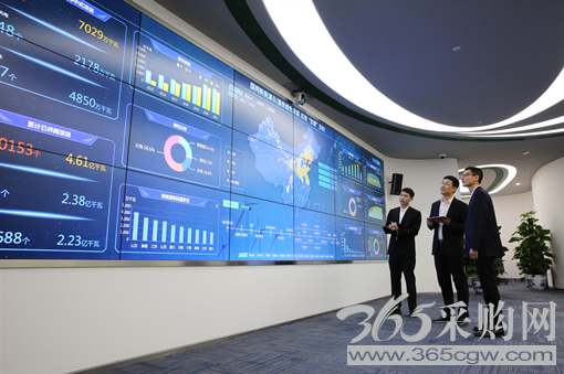 加快推进电网数字化转型升级</p><p>　　坚持旗帜领航实现高质量发展