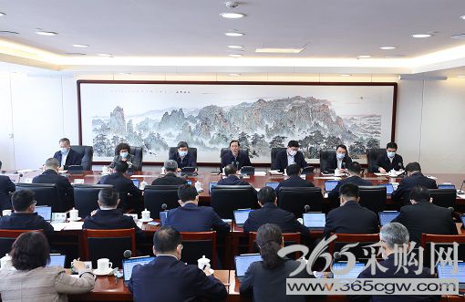 筑牢理想信念根基<br>建设世界一流企业