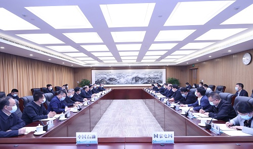 联合攻关构建新型电力系统<p>深化合作推动能源绿色转型