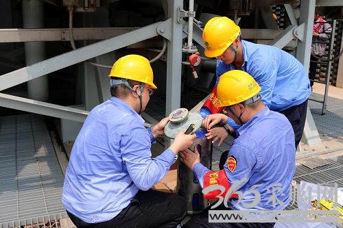 夯实基层基础扛牢电力保供责任</p><p>　　确保有力有序安全平稳迎峰度夏
