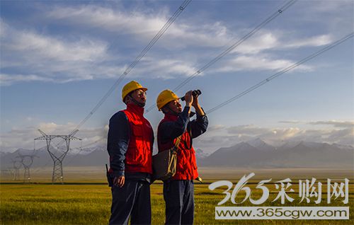 旗帜领航不断夯实筑牢两个基础 实事求是驰而不息加强作风建设