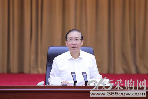 坚决扛牢电网责任落实落细保供措施</p><p>　　旗帜领航担当作为提质增效开创新局