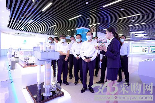 再落实电力保供强安全稳经营</p><p>　　再登高锚定目标勇担当善作为