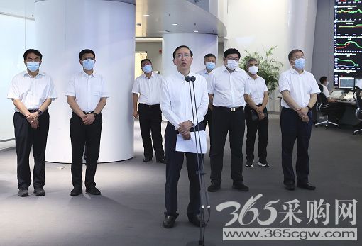坚持团结治网统筹保供资源挖掘保供潜力</p><p> 压紧压实责任确保电力供应安全平稳有序