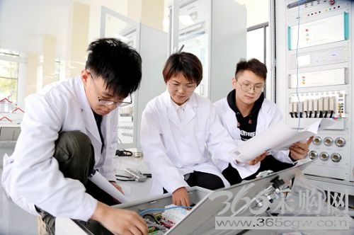 让创新活力充分涌流 让创业激情竞相迸发