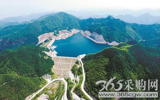 坚持清洁低碳加快绿色发展<br>推动建设一个清洁美丽的世界