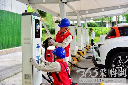 加快建设世界一流企业<br>全力打造全球知名品牌